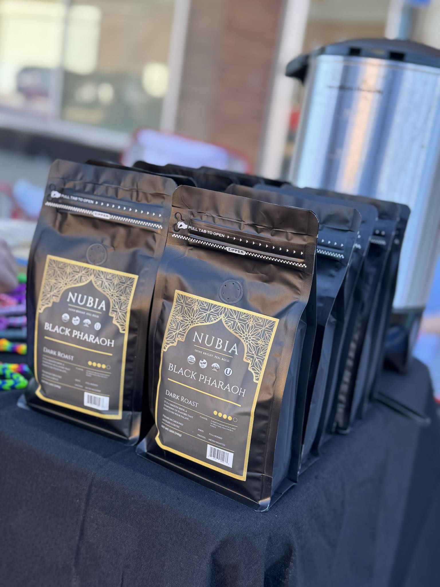 Sacs de cafe Nubia Black Pharaoh en vente